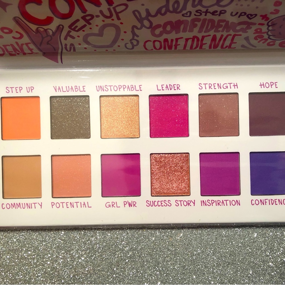 Brand New! Sealed! BH Cosmetics Give Back Step Up 12 Color Eyeshadow Palette π¨ - Picture 1 of 6
